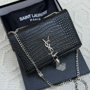SAINT LAURENT