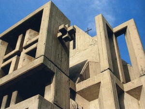 درباره‌ی نیایش‌گاه «صلیب مقدس» ساخته‌ی رستم وسکانیان