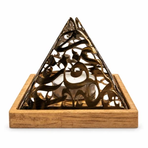 جاشمعی هرمی (شعر: عطر بوی تو گرفته عالمی را) رنگ نقره‌ای