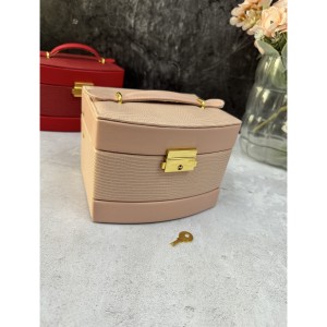 جعبه جواهرات طبقه‌ای