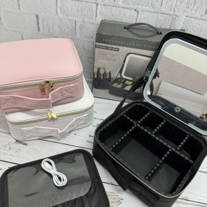 کیف آرایشی بدون آینه