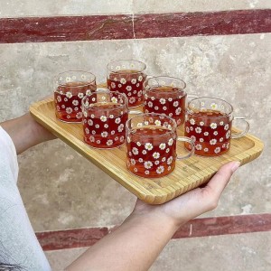 ماگ‌های شیشه‌ای گل بابونه