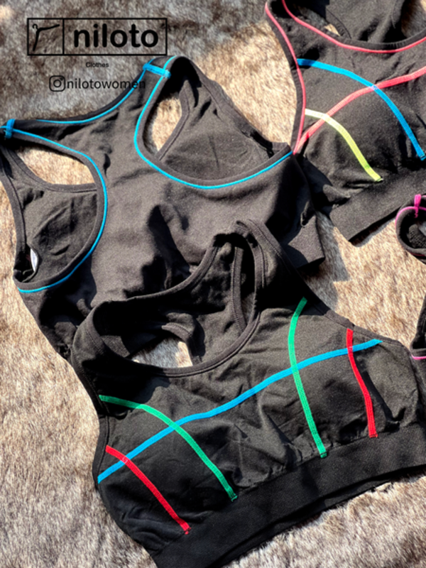 نیم‌تنه سیملس مشکی رنگین‌دوخت (14095)