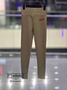 لگ-کبریتی-داخل-مخمل-(5)