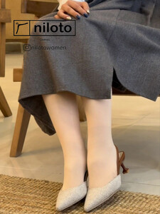 جوراب شلواری داخل خز کرم (0999)