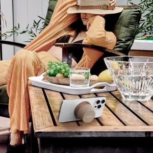 اسپیکر قابل حمل مغناطیسی مومکس مدل Vibo Go