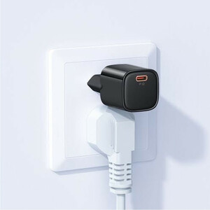 شارژر دیواری 20 وات مک دودو مدل CH-4020