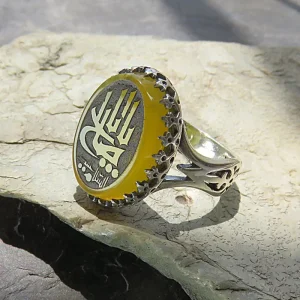انگشتر نقره مردانه مدل عقیق زرد حکاکی السلام علیک یا ابا صالح کد 51132