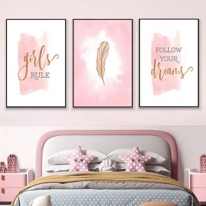 مجموعه ۳ عددی تابلو دکوراتیو دخترانه طرح پر طلایی و جملات انگیزشی صورتی