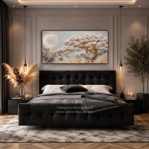 تابلو-دکوراتیو-افقی-طرح-درخت-شکوفه-و-ماه-طلایی-بالای-تخت-خواب-مشکی-در-اتاق-خواب-مدرن-با-نورپردازی-ملایم