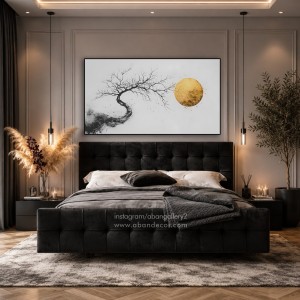 تابلو-دکوراتیو-افقی-طرح-درخت-شکوفه-و-ماه-طلایی-بالای-تخت-خواب-مشکی-در-اتاق-خواب-مدرن-با-نورپردازی-ملایم
