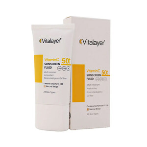 فلوئید ضد آفتاب رنگی و روشن‌کننده ویتالیر حاوی ویتامین C و SPF 50 مناسب انواع پوست مدل Vitamin C حجم 50 میل