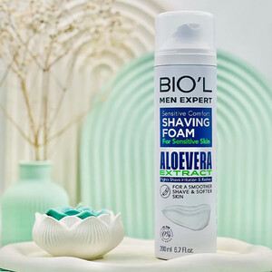 فوم اصلاح خنک کننده بیول مدل Aloevera حاوی عصاره آلوئه‌ورا و ویتامین E مناسب پوست حساس حجم ۲۰۰ میل