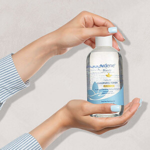 تونر پاک کننده و تنظیم کننده PH آردن بیوتی مدل Pureline حاوی عصاره‌های گیاهی حجم ۲۵۰ میل