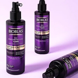 تونیک تقویت‌کننده و ضد ریزش مو بیوبلاس مدل BIOTIN + CAFFEINE حاوی آرژنین مناسب انواع مو حجم ۲۰۰ میل