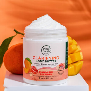 کره بدن روشن کننده و شفاف کننده پتال فرش مدل Clarifying Mandarin And Mango  مناسب پوست های کدر و خسته حجم 237ml