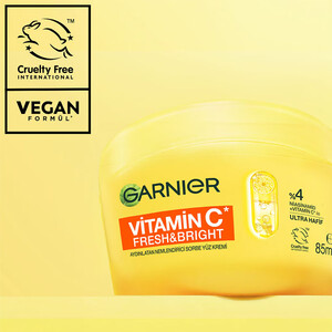 ژل کرم آبرسان و روشن‌کننده گارنیر مدل Vitamin C Fresh &amp; Bright حجم ۸۵ میل
