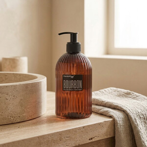 مایع دستشویی مرطوب‌کننده و معطر هندولوژی مدل Bourbon با رایحه گرم چوبی و وانیل وزن ۴۸۰ گرم