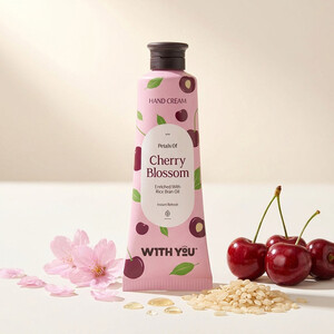 کرم مرطوب کننده دست شی باتر ویت یو مدل Cherry Blossom با روغن سبوس برنج