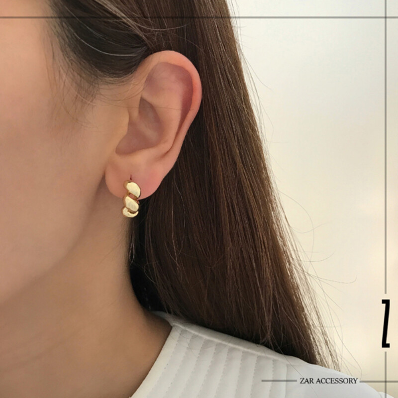 گوشواره حلقه‌ای پیچی