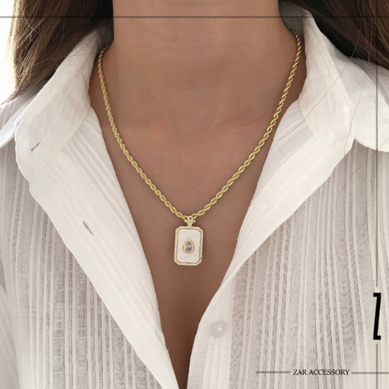 گردنبند آویز صدفی نگین اشکی