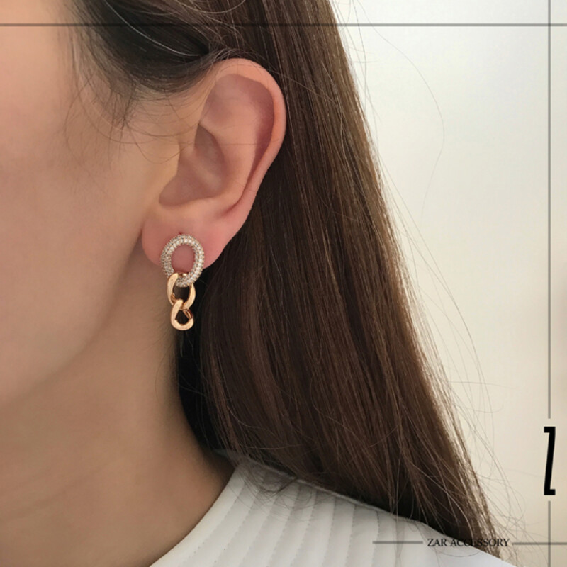 گوشواره کارتیه آویزی نگین‌دار