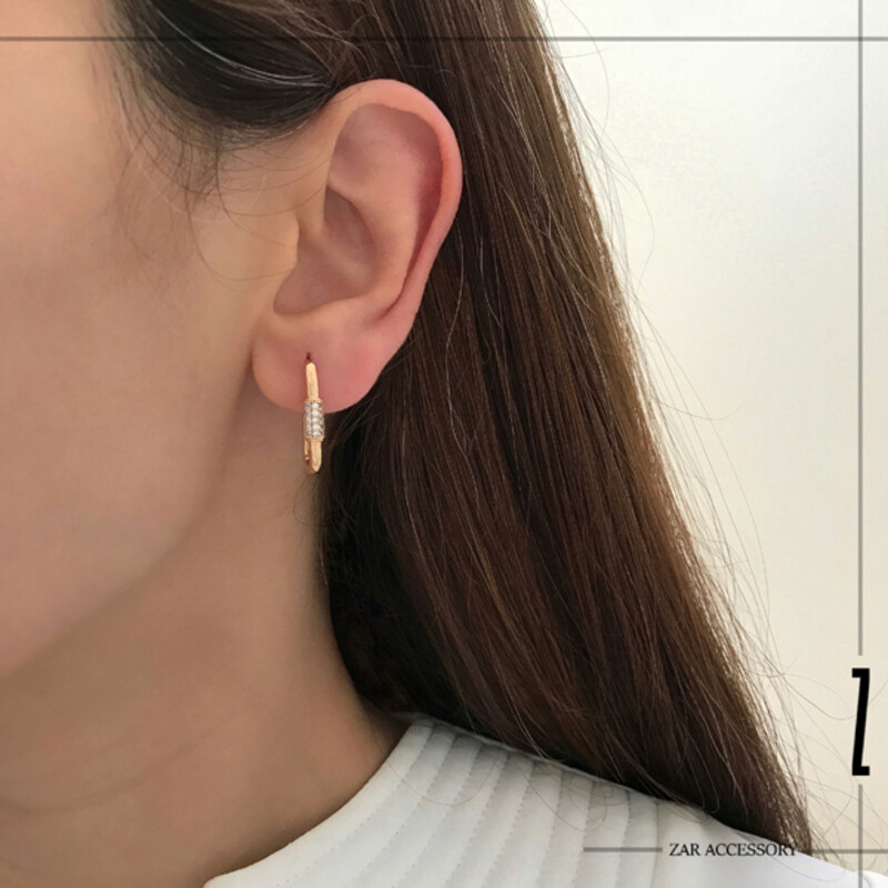 گوشواره بیضی نگین استوانه