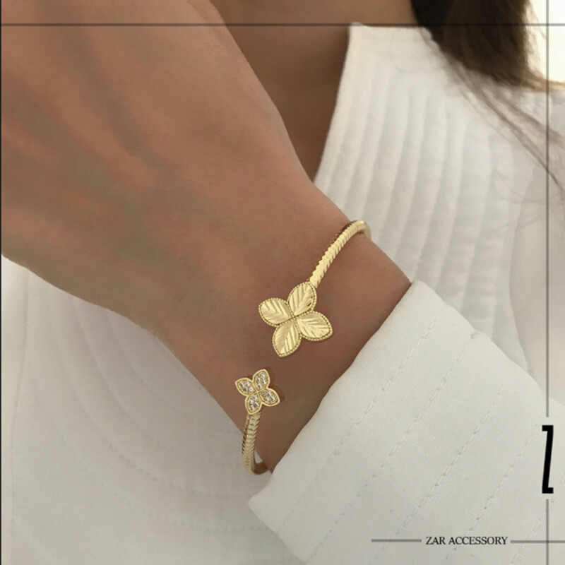 دستبند روبرتو کوین تراش‌ و نگین