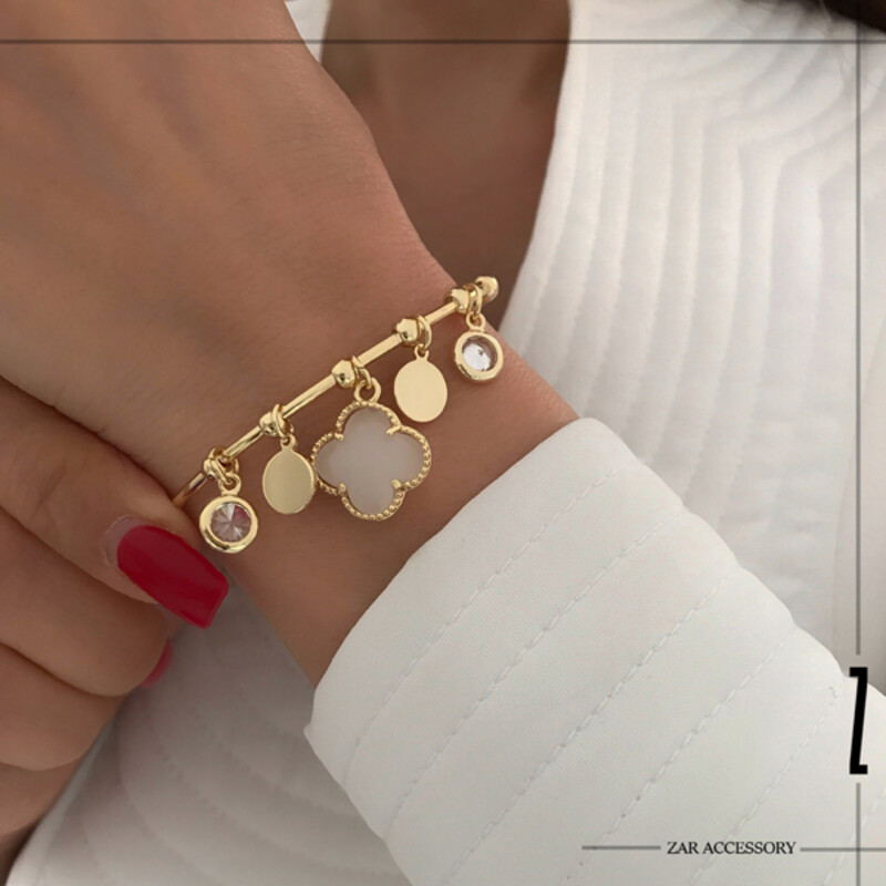 دستبند زنانه بنگل کاف آویزدار ونکلیف