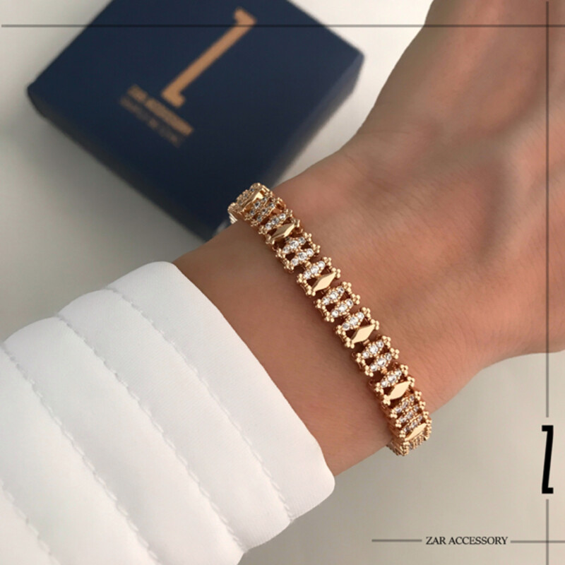 دستبند زنانه نگین لوزی