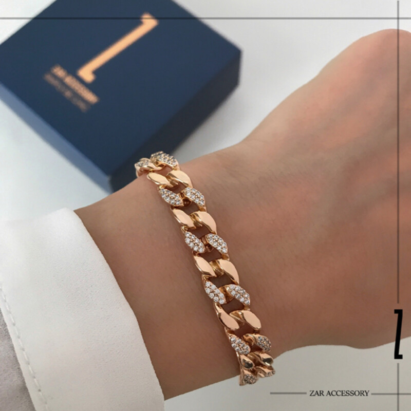 دستبند زنانه کارتیه نگین‌دار قفل ملوانی