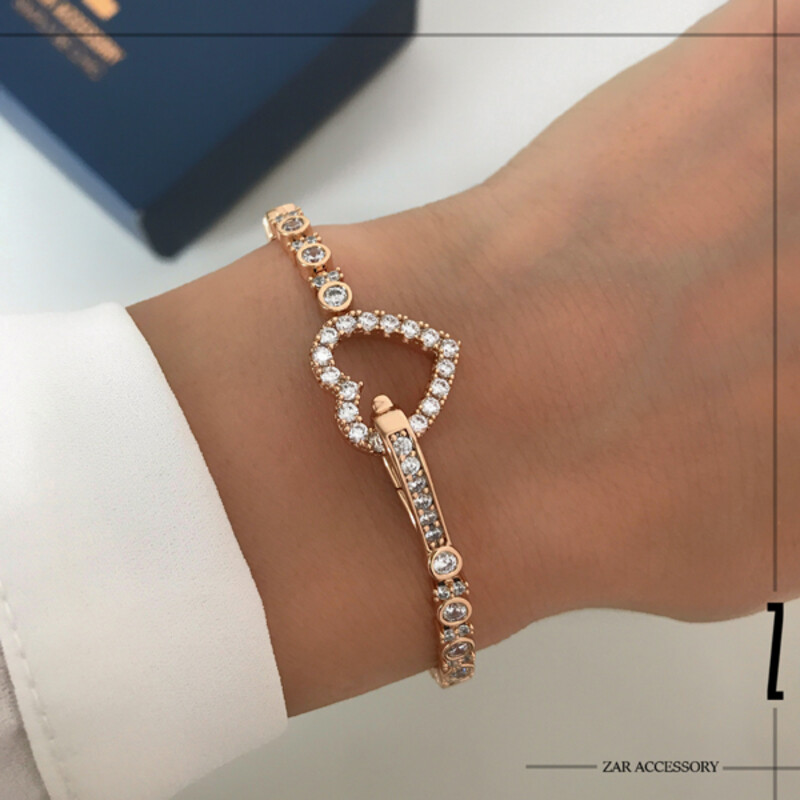 دستبند زنانه لاولی نگین سواروسکی