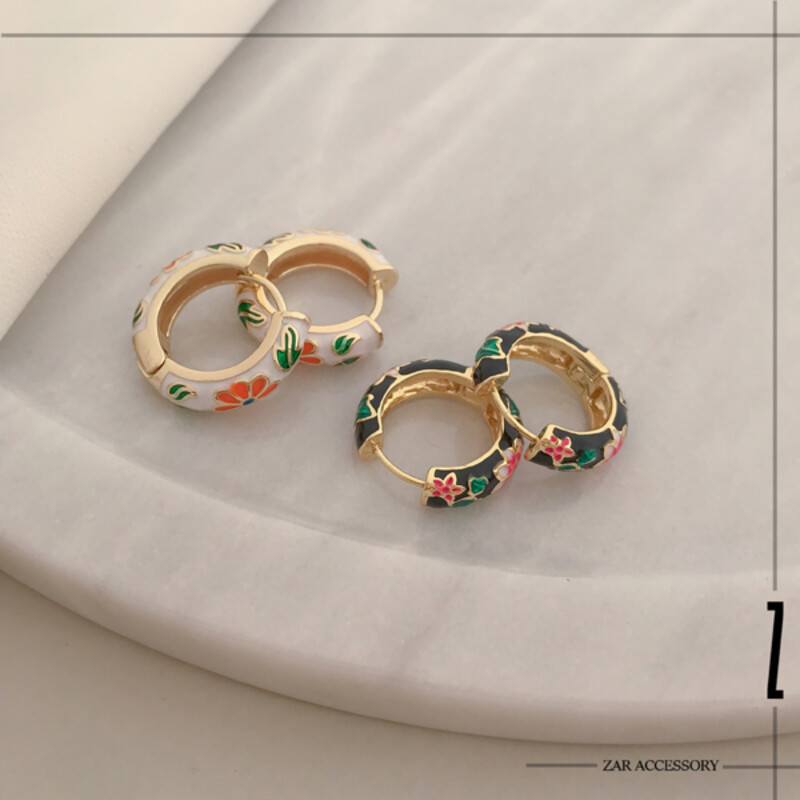 گوشواره میناکاری گل‌دار حلقه‌ای