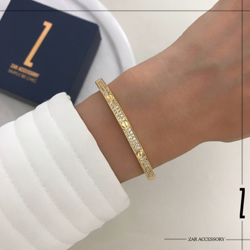 دستبند لاو کارتیه نگین‌دار