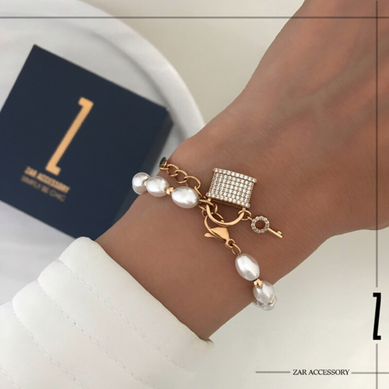 دستبند مرواریدی قفل و کلید آویز