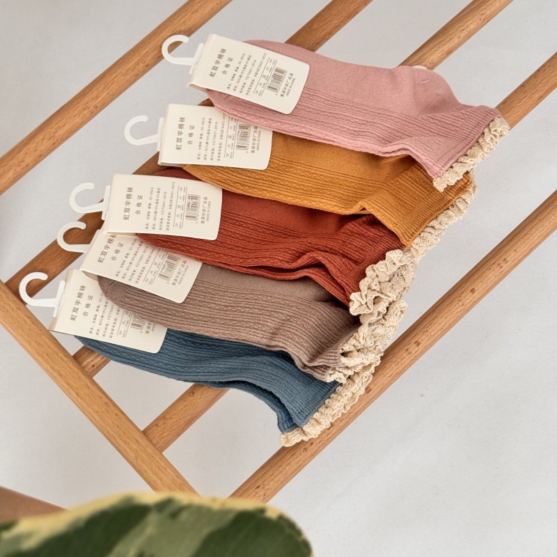 جوراب نیم ساق لبه توری