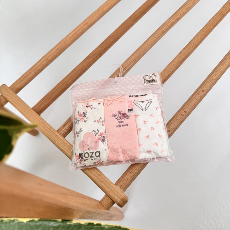 شورت گل‌دار کوزا