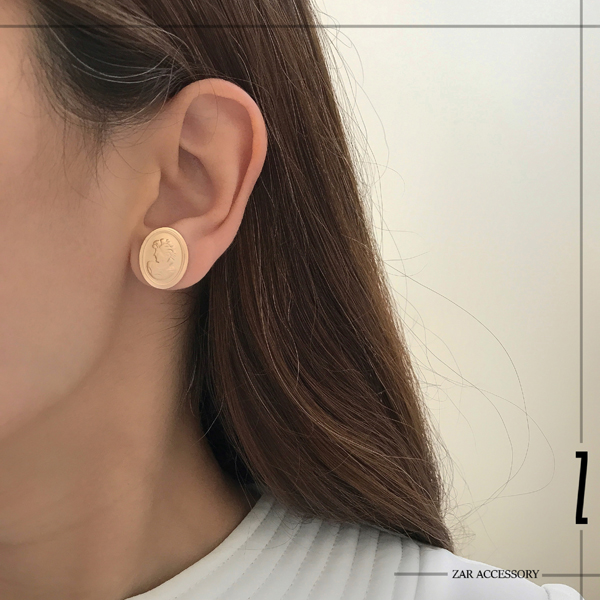 گوشواره کوئین