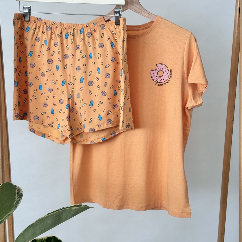 تیشرت و شلوارک طرح دونات