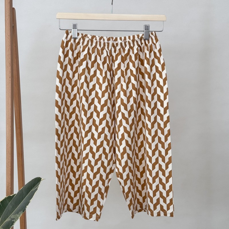 شلوارک نخ پنبه طرح‌دار