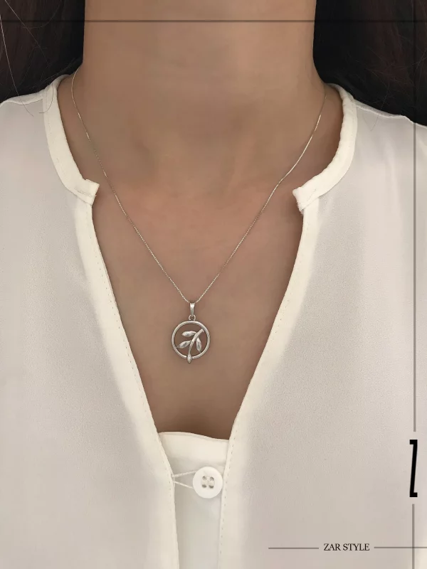 گردنبند آویز ساقه و برگ