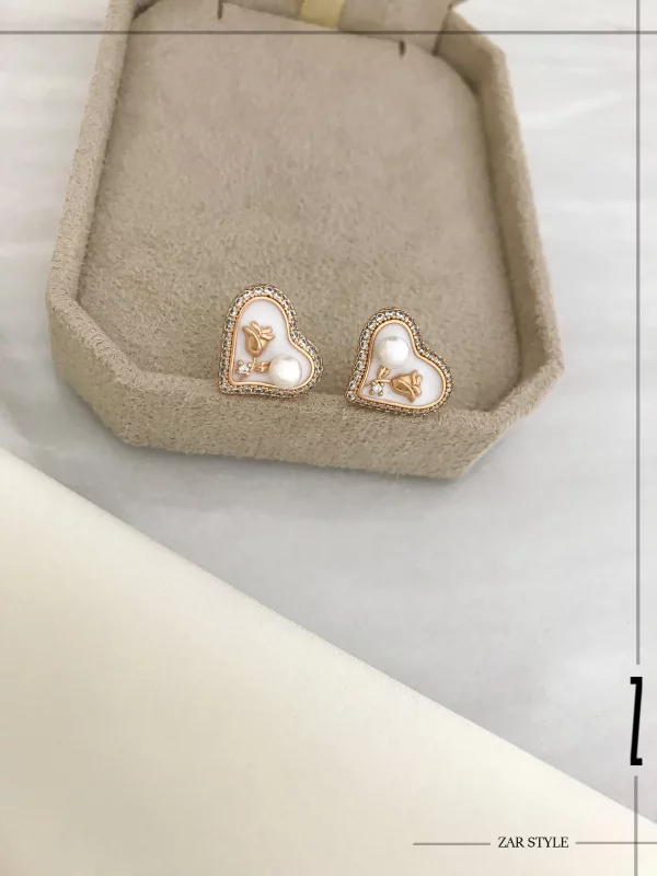 گوشواره میناکاری قلبی مروارید و گل رز