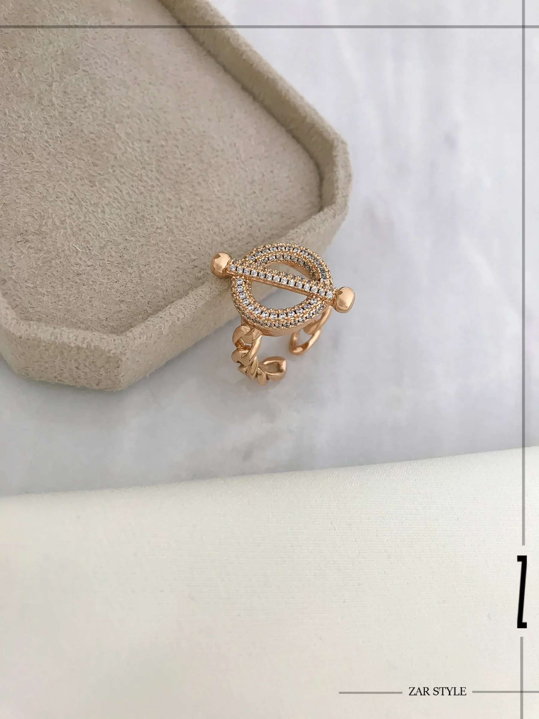 انگشتر کارتیه قفل تی