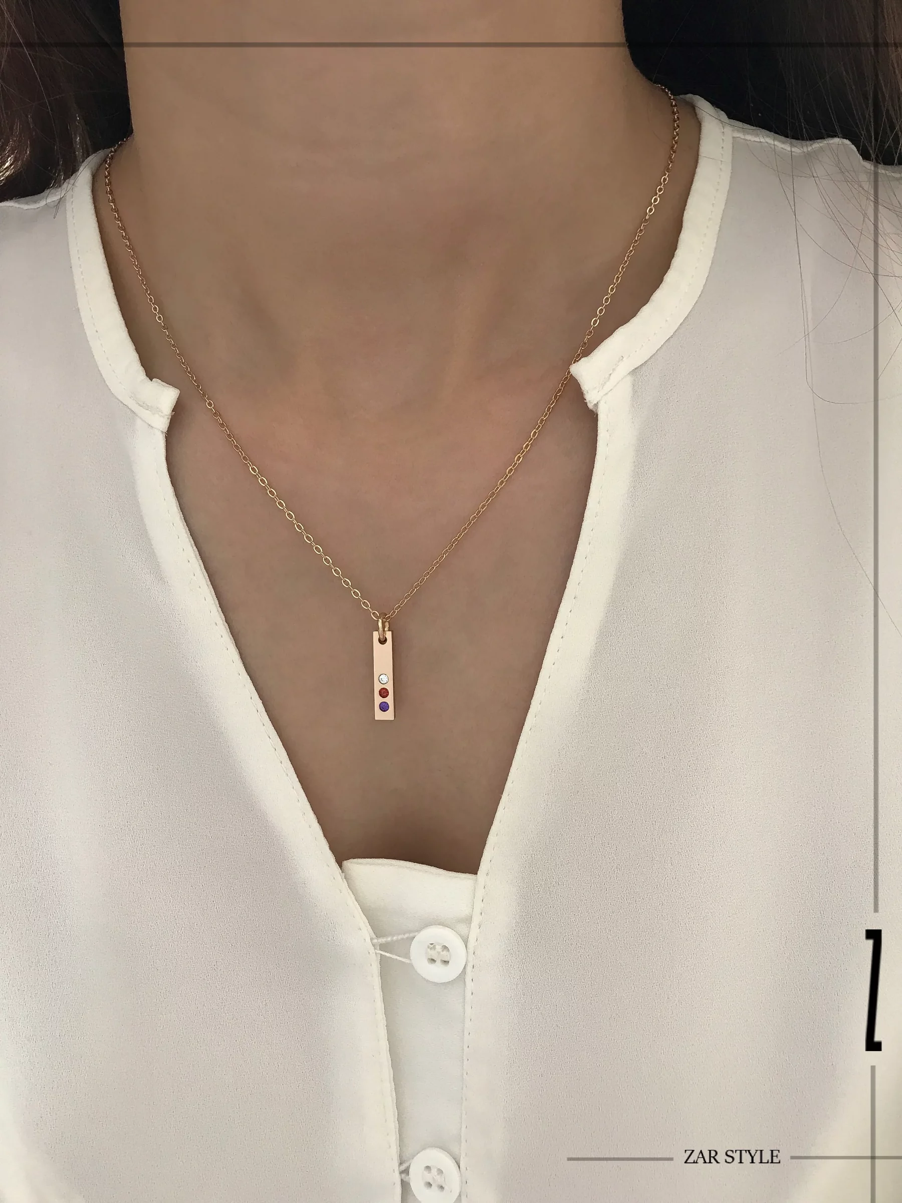 گردنبند میله‌ای عمودی نگین رنگی