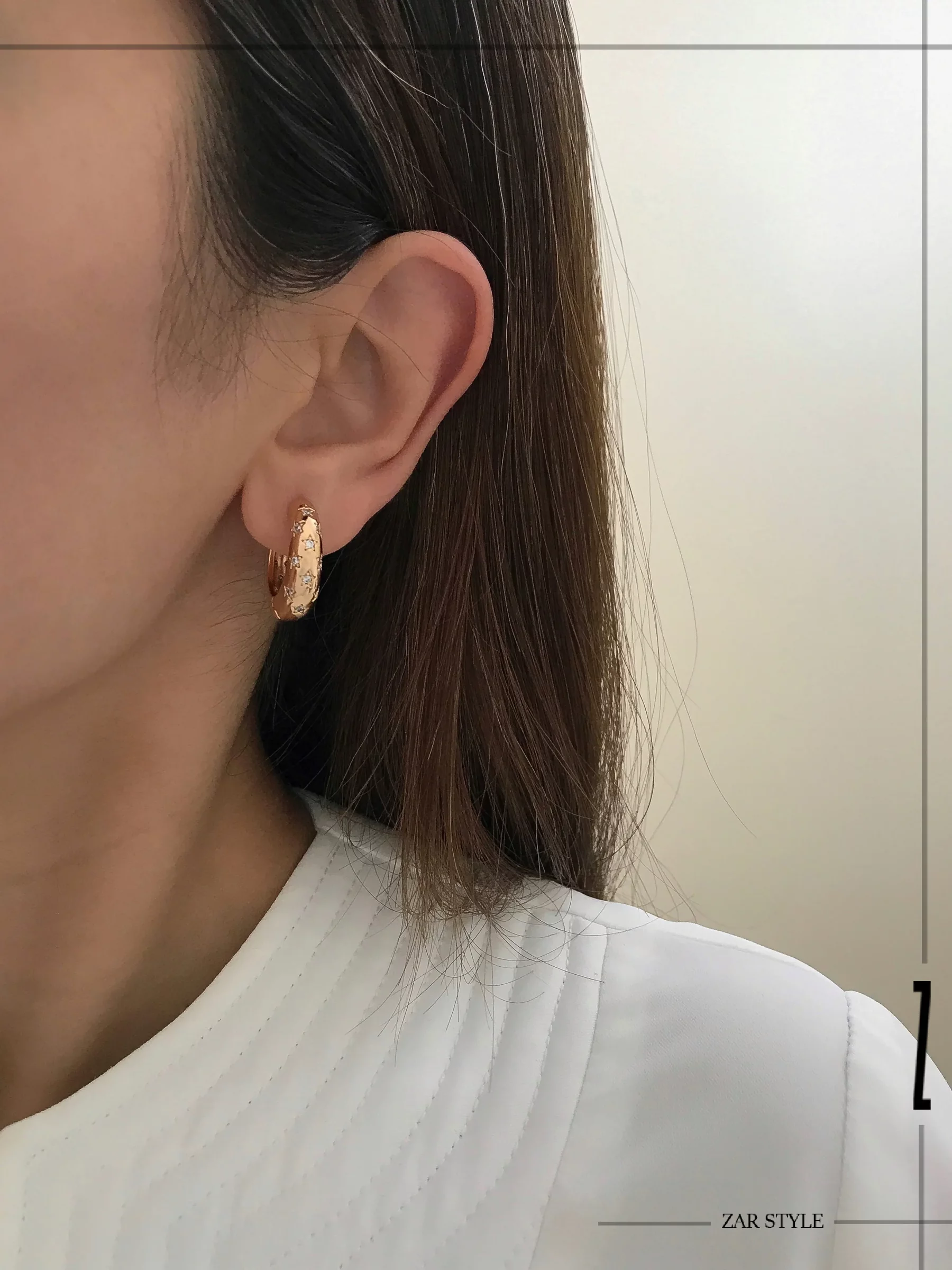 گوشواره حلقه‌ای نگین ستاره‌ای