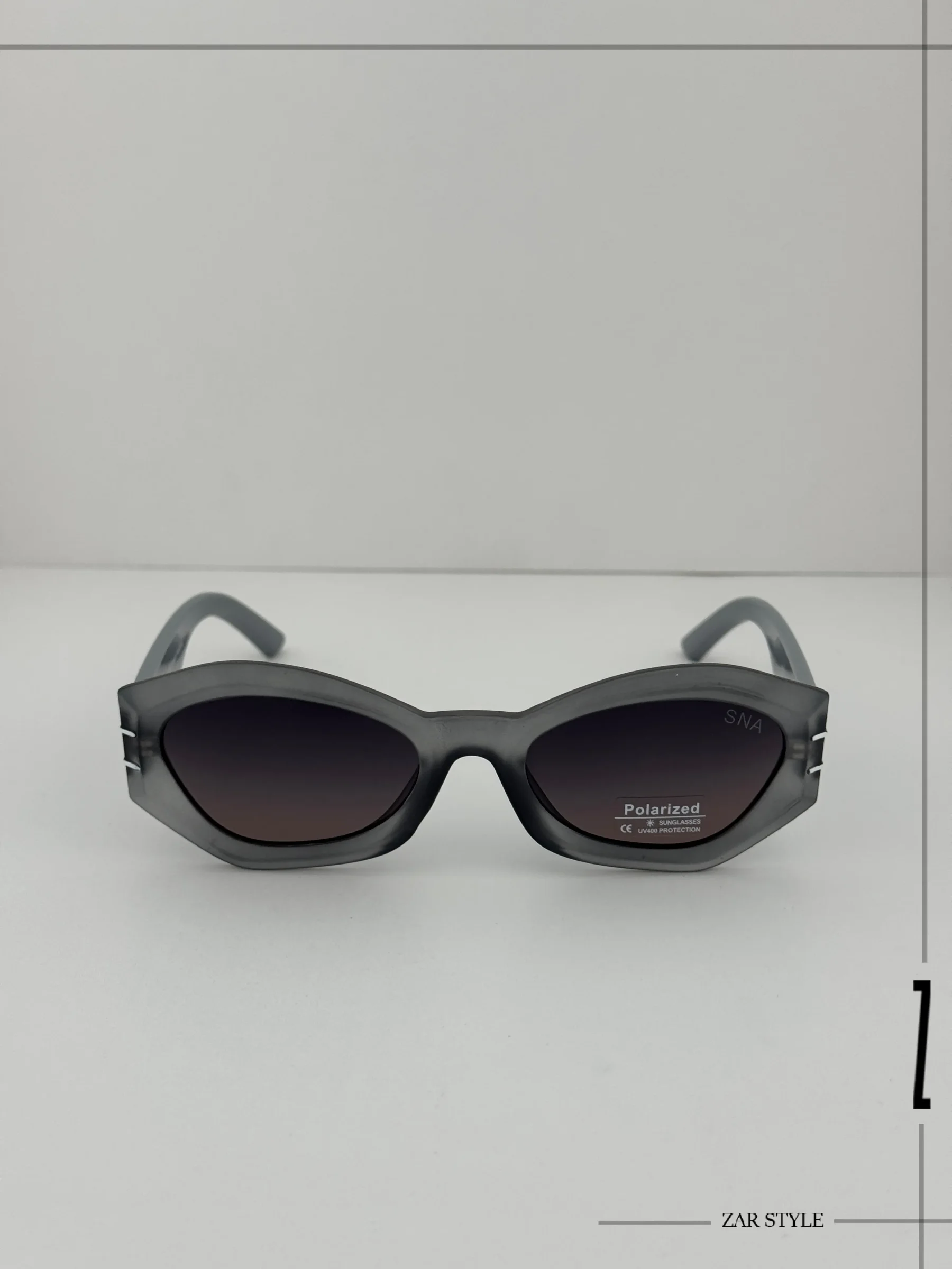 عینک آفتابی طرح دیور