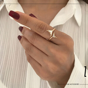 انگشتر دم وال صدفی نگینی