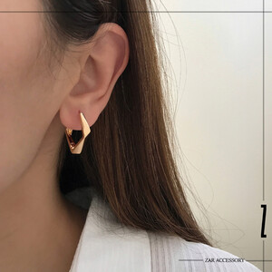 گوشواره چند وجهی