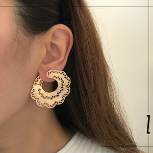 گوشواره گل مواج لیزری