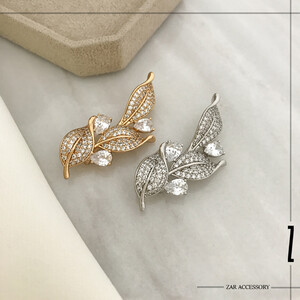 گل سینه سه برگ